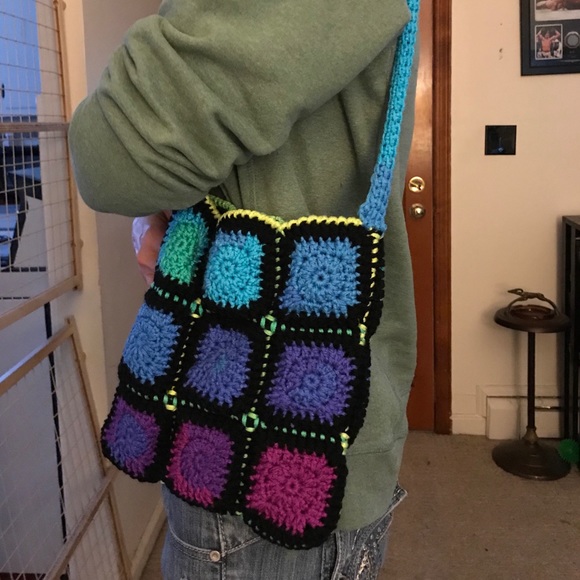 Granny Bag in “Rainbow” - Picture 3 of 4